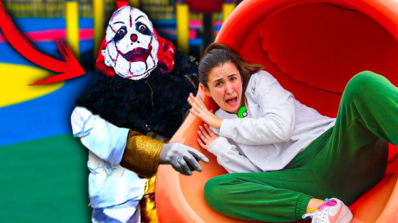 EL PAYASO AZAZEL ESTÁ EN EL PARQUE DE JUEGOS Y DIVERSION 😨