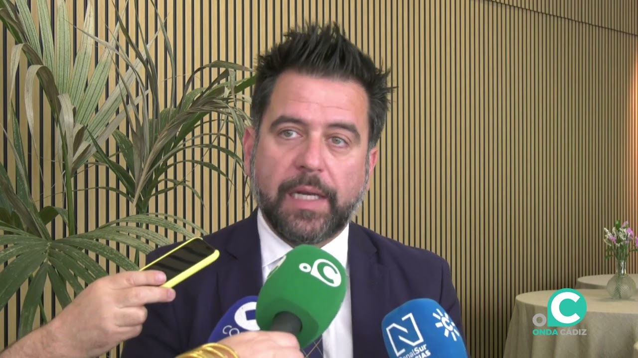 El delegado de Zona Franca celebra la propuesta de reunión del alcalde para el hospital