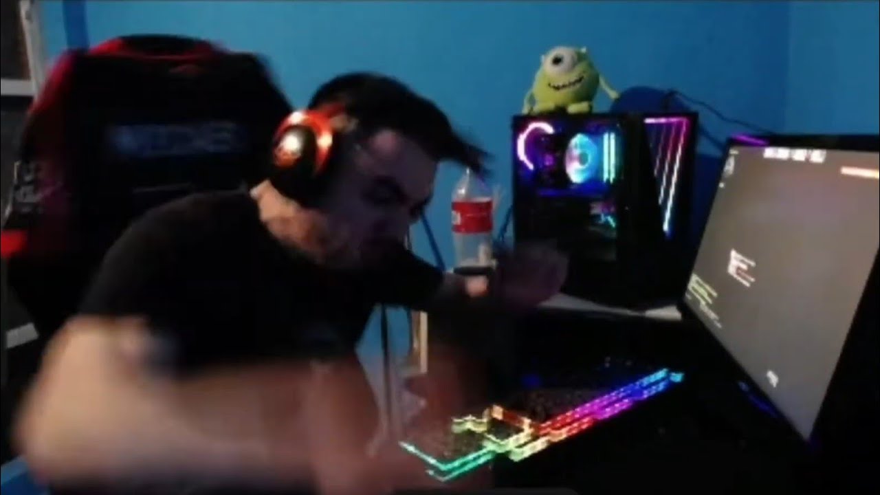 Подборка Twitch Gamers Rage, часть 16 (повторная загрузка)