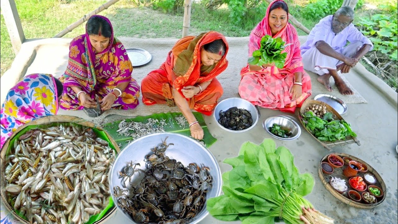 ছোট কাঁকড়া দিয়ে সিজিনের প্রথম পালংশাকের ঘন্ট সাথে ছোট মাছের ঝাল রান্না || small fish recipe
