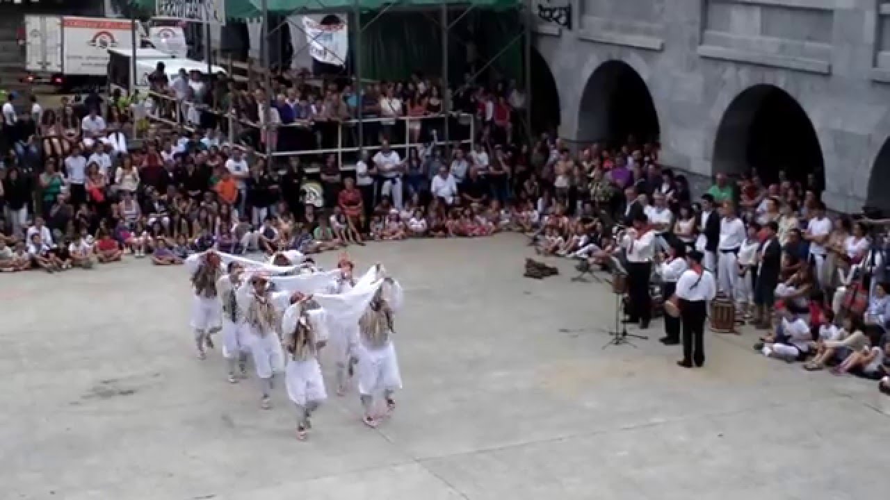 Gaiteros Ezpelur - Otsagabiako Dantzak: Pa&ntilde;uelo, Danzas de Ochagav&iacute;a