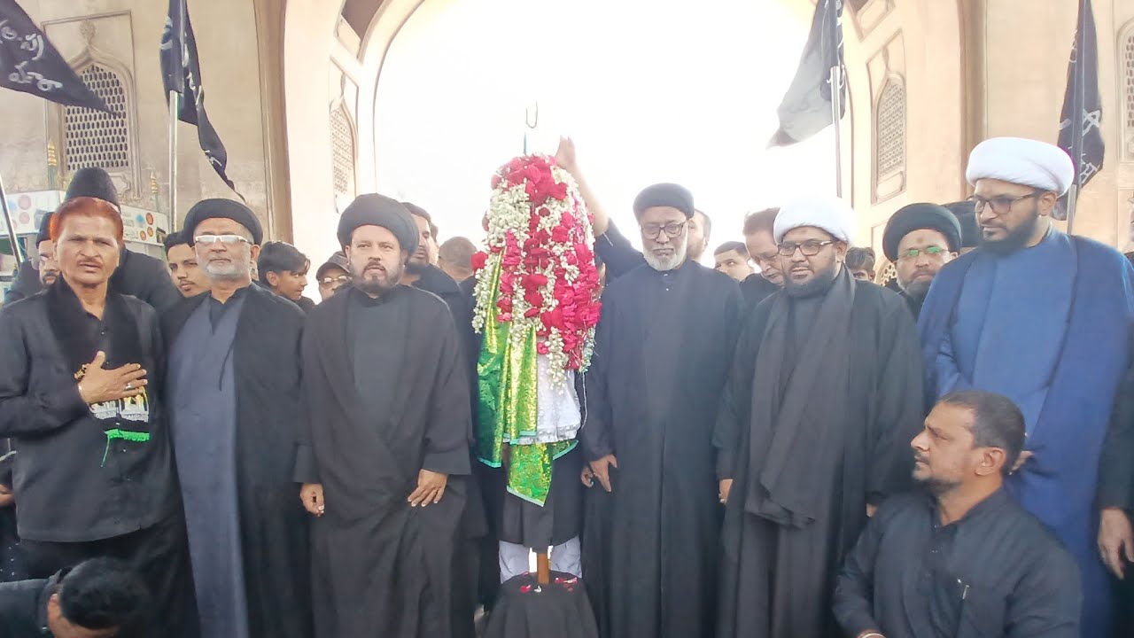 QOUMI MATAMI JULOOS 20 RAMZAN CHARMINAR SE BARAMAD SHAHADAT E MOULA ALI (A.S) AT CHARMINAR*