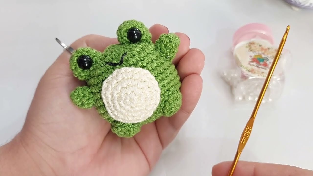 Tutorial Amigurumi Ranita Llavero Para Principiantes Fácil y Rápido