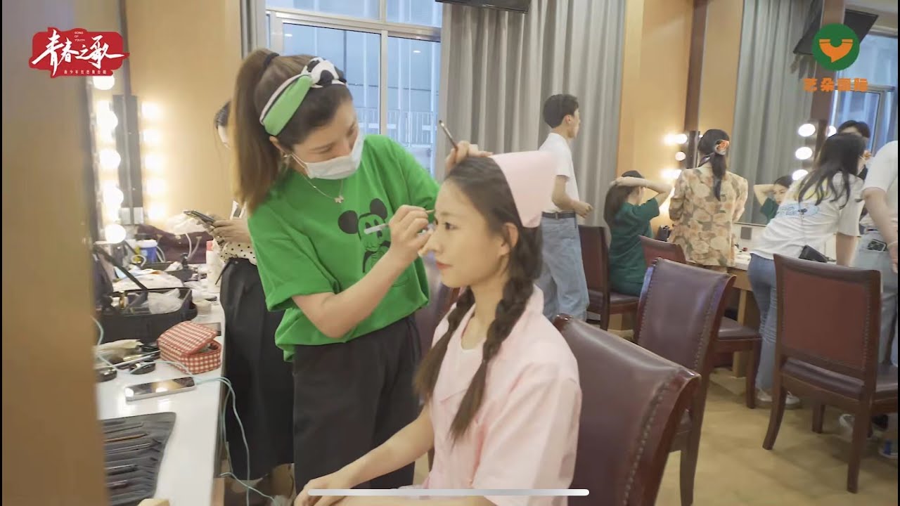 SONG OF YOUTH - Rehearsal behind the scenes