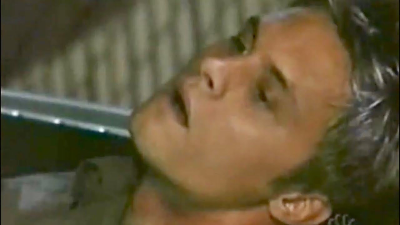 Tim is buried in the monument and breaks out! | Sunset Beach