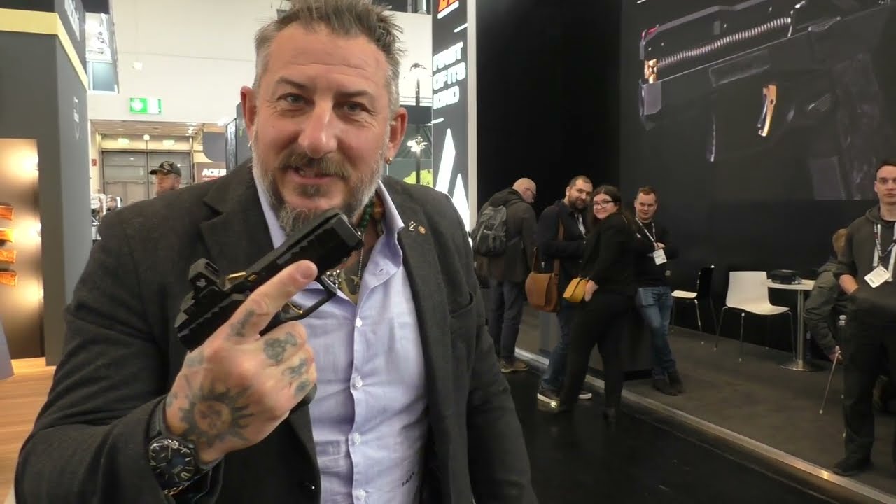 MASTER LAJOLO PISTOL TECHNIQUES. ALIEN REMUS