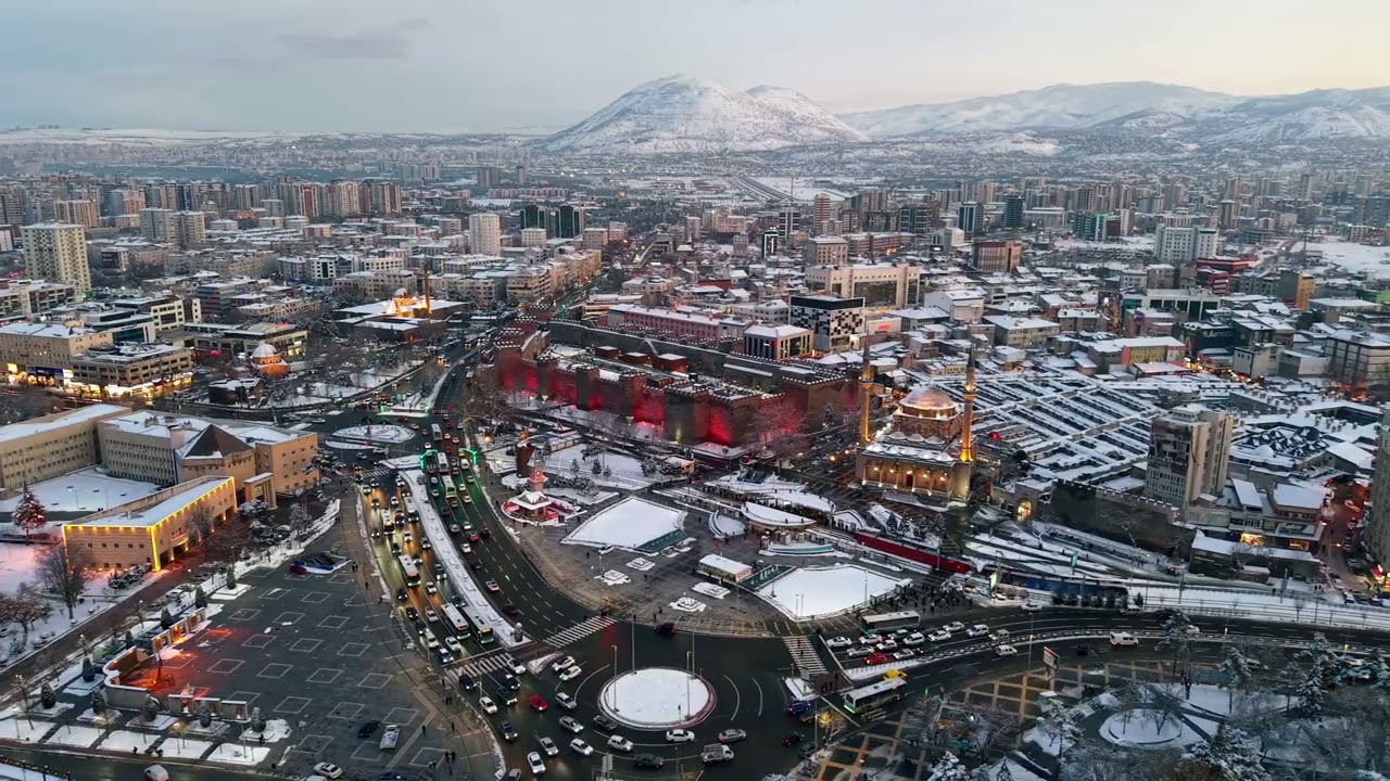 DJi Air 3s ile Kayseri manzarası. #dji #air3s #kayseri #drone #ytdayibenionecikarnolur 