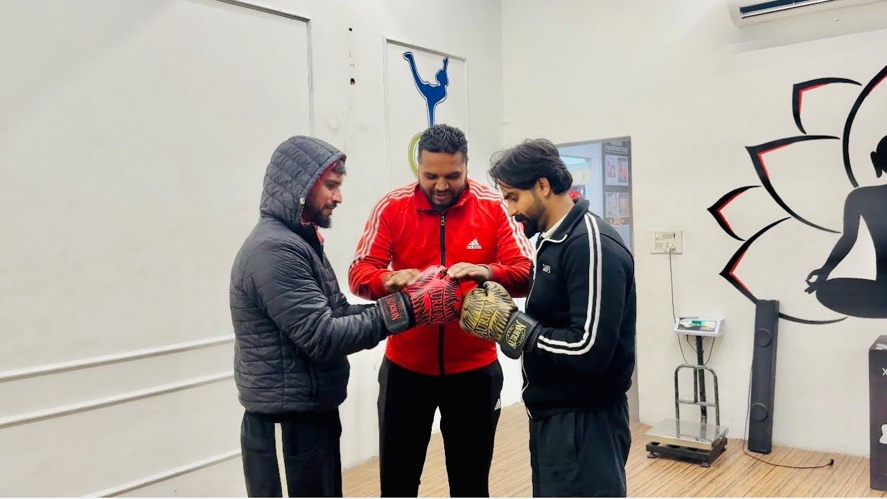 Gym mai boxing match hogya😂