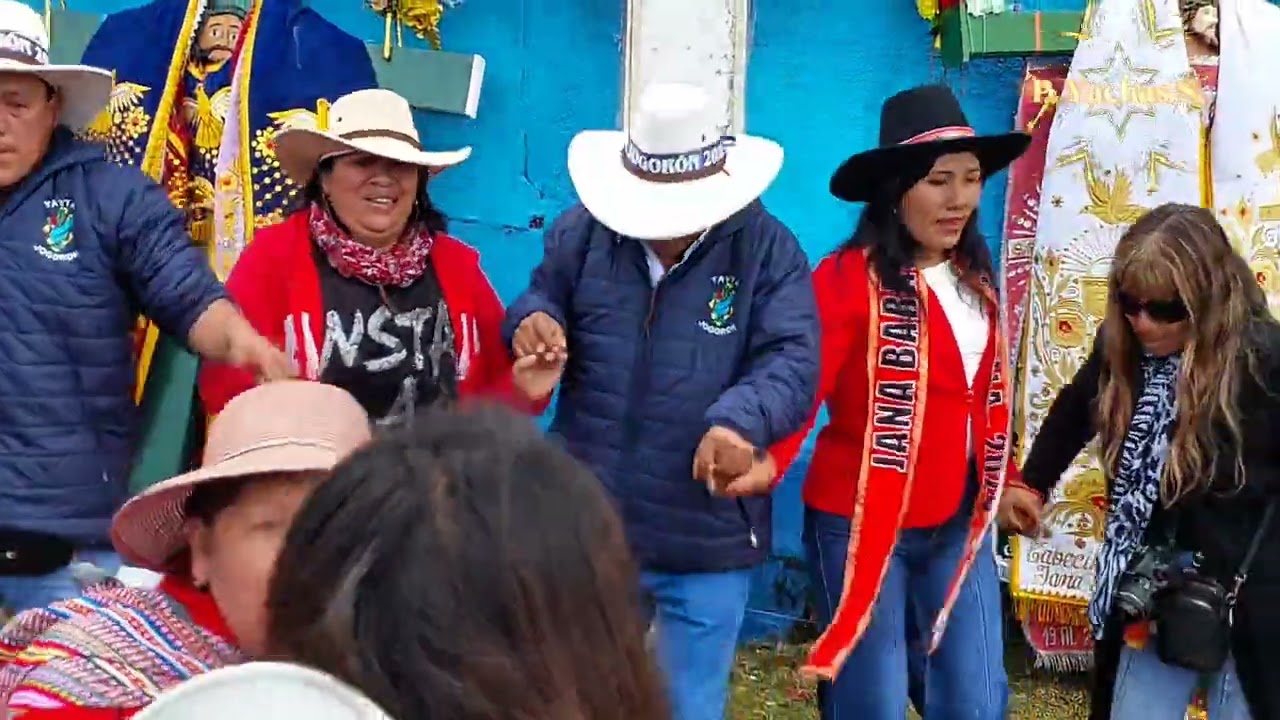 Traslado de Tayta Jogoron a dist. Goyllar. 