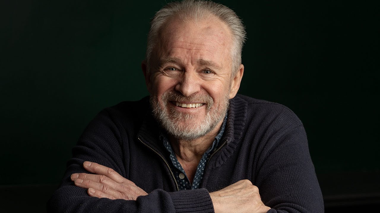 Bobby Davro recalls moment he suffered stroke as he came off stage at comedy night