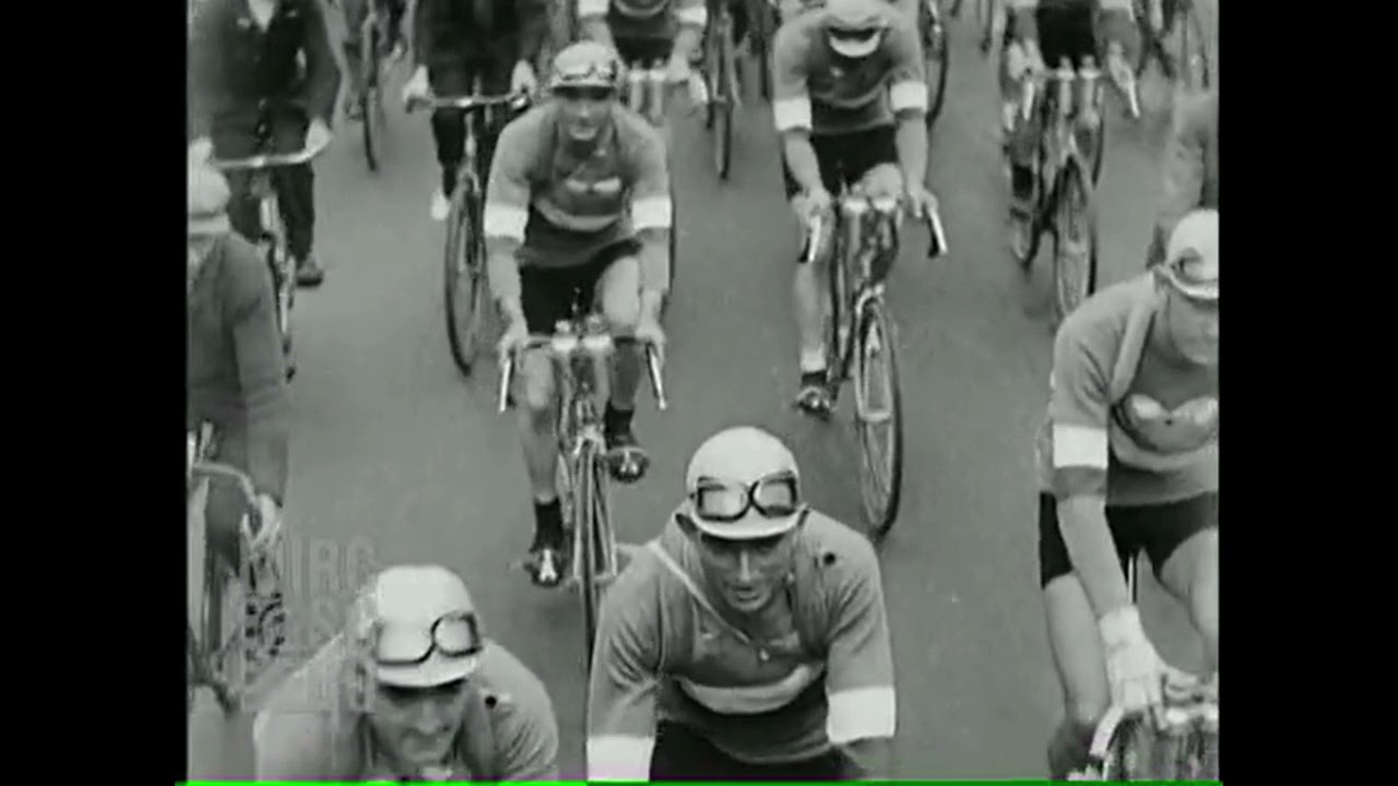 Tour de France 1930 the departure of the race from Paris