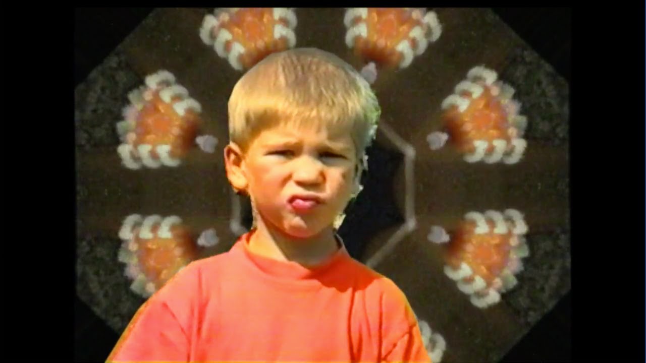 I don't speak french - Stay Together For The Kids [Music Video]
