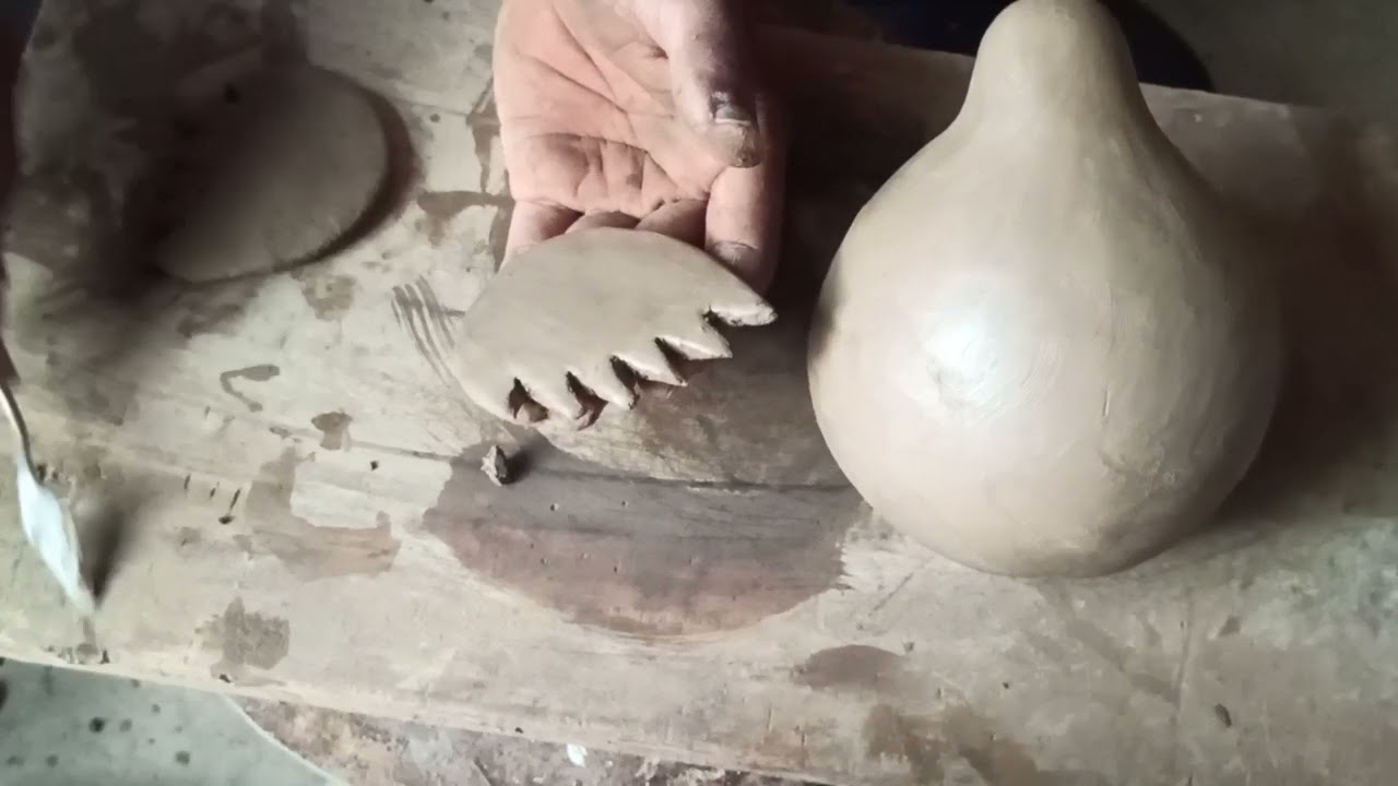 How to make a hen by clay | kaise banate hai mitti se murga. Anu art & craft for you. Teracotta art.