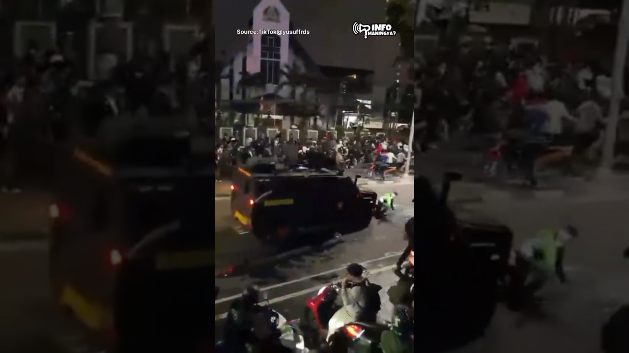Kronologi Driver Ojol Ditabrak Mobil Brimob #demo #dpr #ojol #polisi #brimob #shorts
