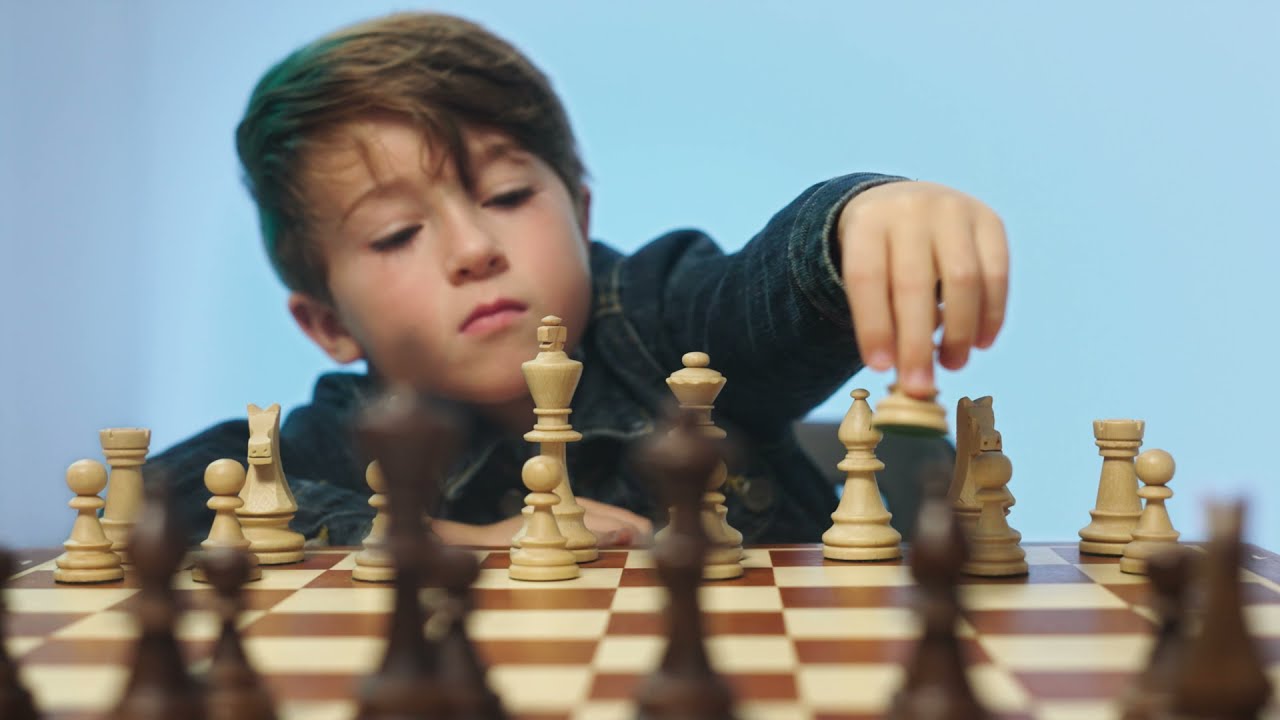 idChess &ndash; набор для распознавания и трансляции шахматных партий на реальной доске