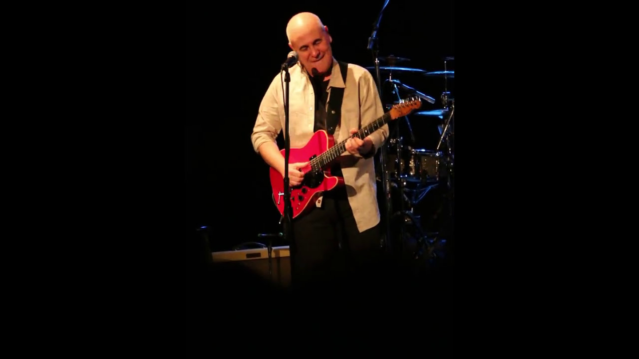 Spyro Gyra ~ Julio Fernandez, guitarist (March 16, 2017)