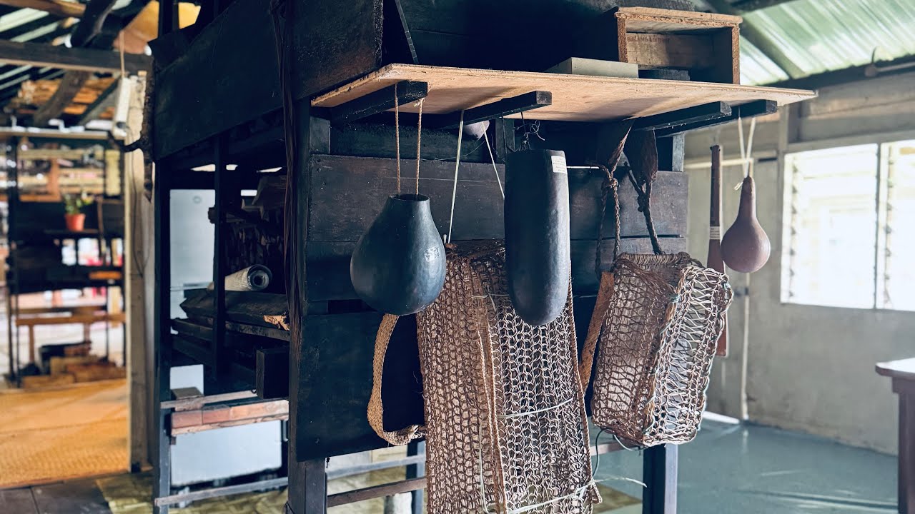 Uniknya 'tetel' di tengah ruangan dapur // Tawa' (Ruai) Rh Panjang Bario Asal Lembaa'  ✨🤍