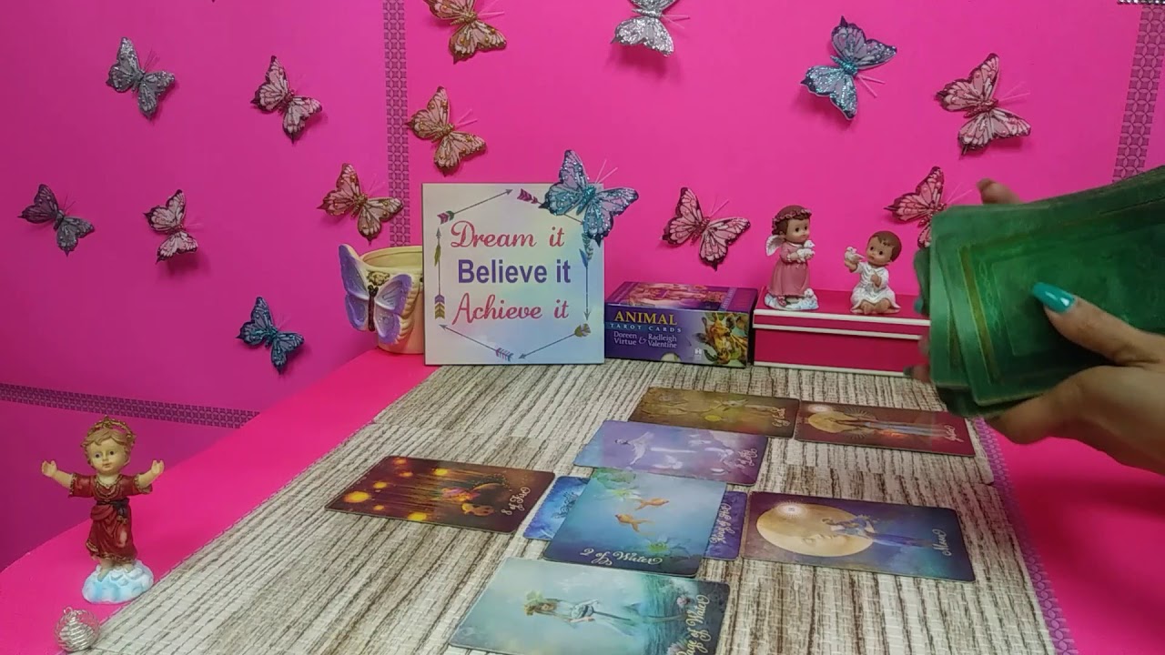 VIRGO 🙏 SOMEBODY NEEDS TO TALK TO YOU ASAP🙏AUGUST MONTHLY FREE TAROT READING 2018