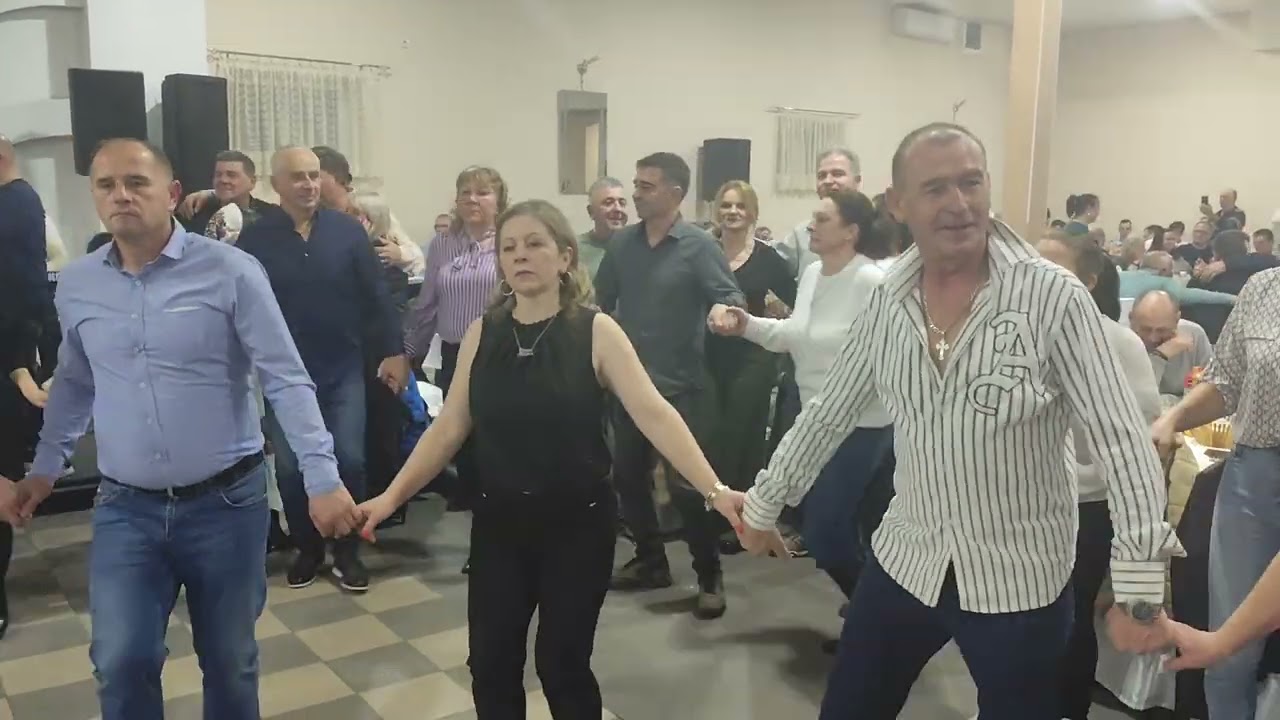 10. Brićko prelo. muzika 