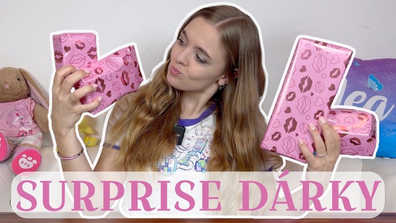 Rozbaluji surprise dárky  /LEA