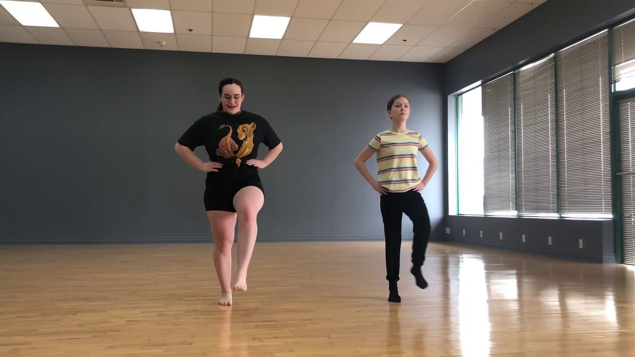 Studio de Danse Volte-Face : Chorégraphie 3-5 ans #2 (Hakuna Matata - The lion king)