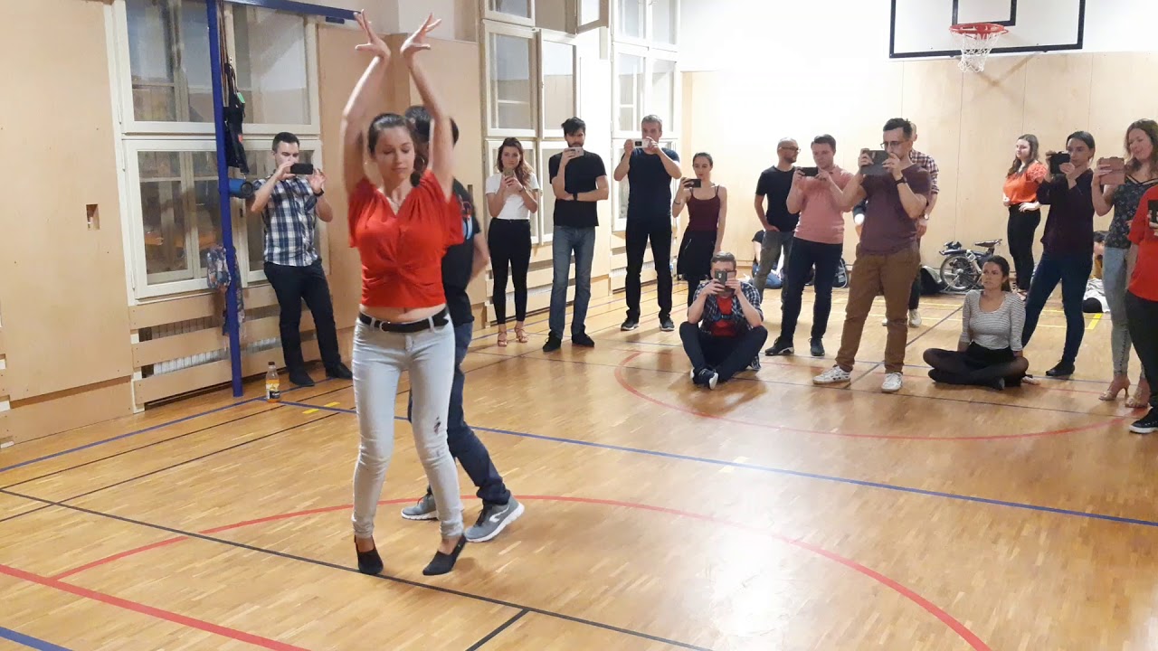 2020-01-29 - Intermediate - Bachata4Water