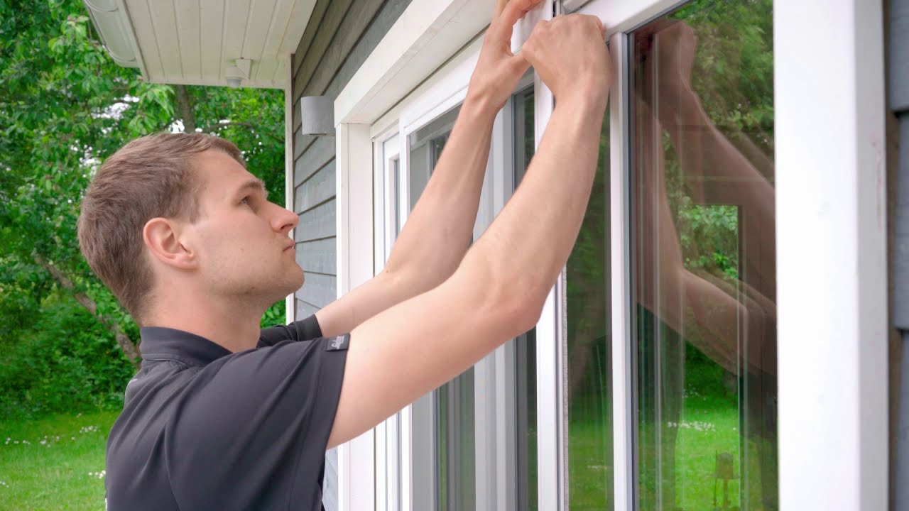 Schiebetüren - richtig einsetzen und herausnehmen - Schmidt Insektenschutzrahmen