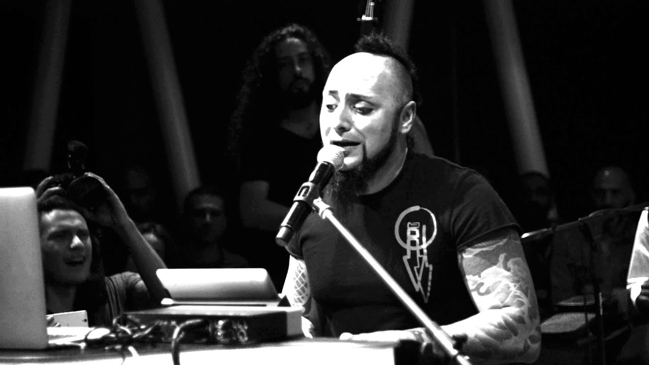 Hayko Cepkin & Mercan Dede - Ölüyorum Akustik (Borusan Sanat)