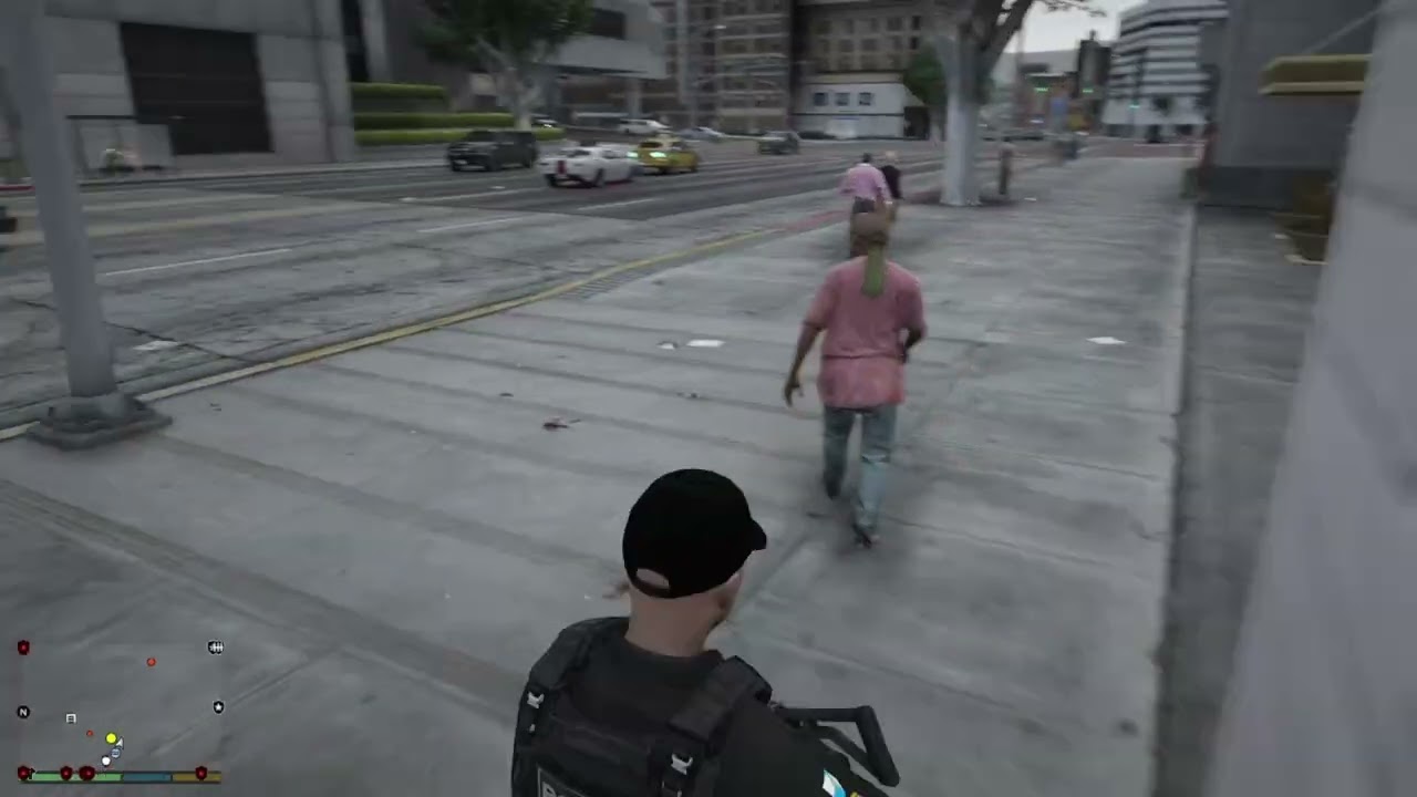 VIU O POLICIAL E COMEÇOU A ATIRAR GTA 5 PMRJ