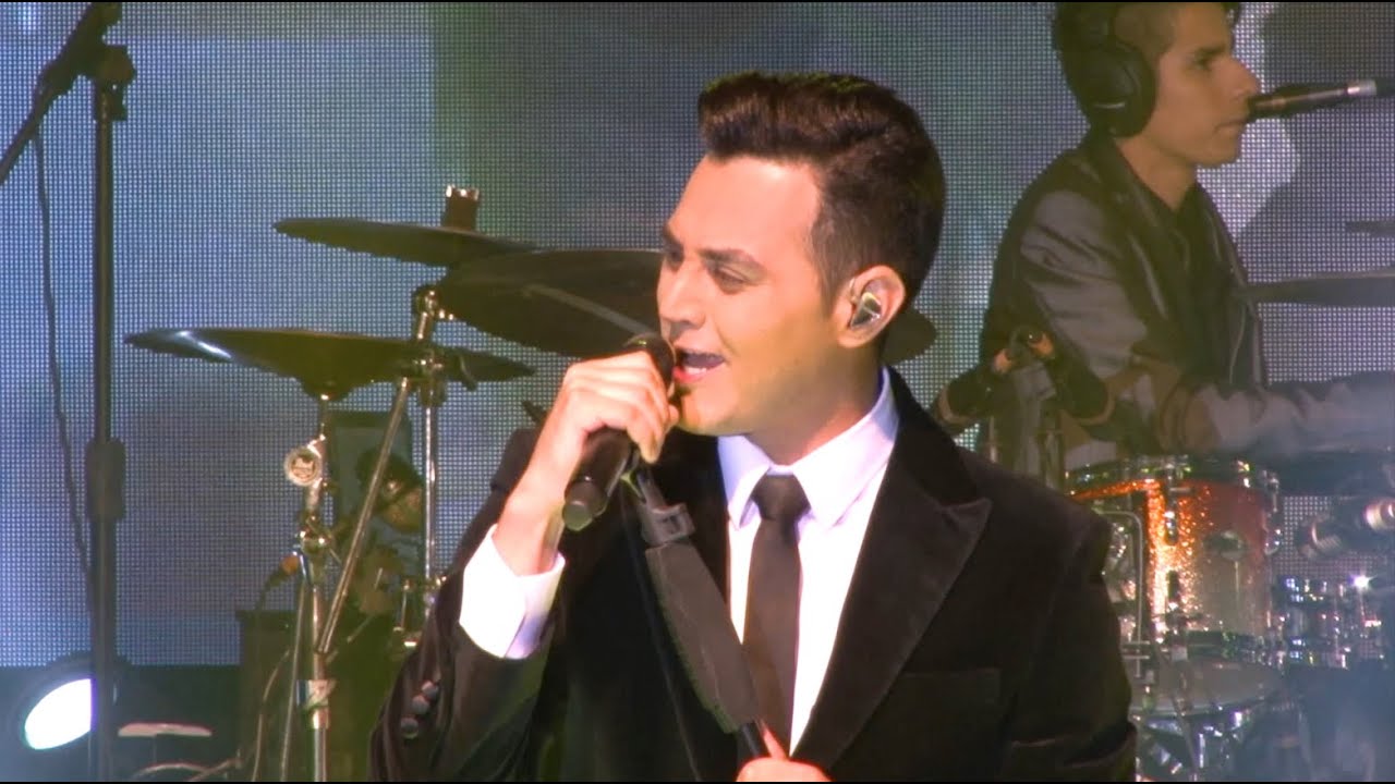 Jordan - Fuera (Concierto En Vivo - Teatro Telet&oacute;n)