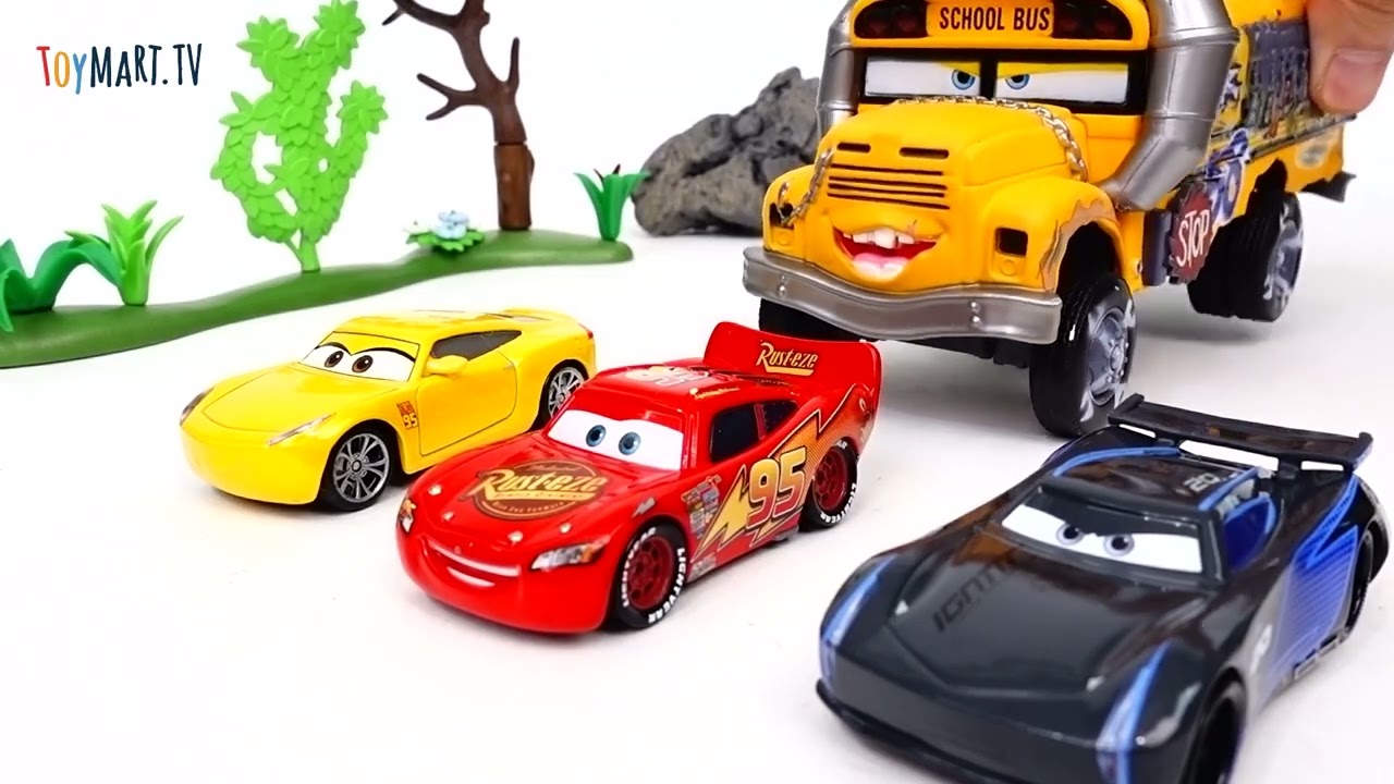 Stolen Identities! Disney Cars Rescue Mission!