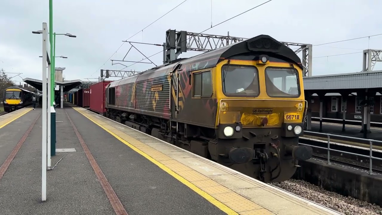 GBRF Class 66 66718 Sir Peter Hendy passing through Nuneaton 
