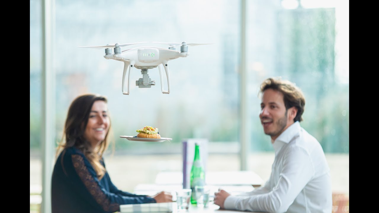 YOTEL AMSTERDAM | TEST FLIGHT OF DRONE WAITERS