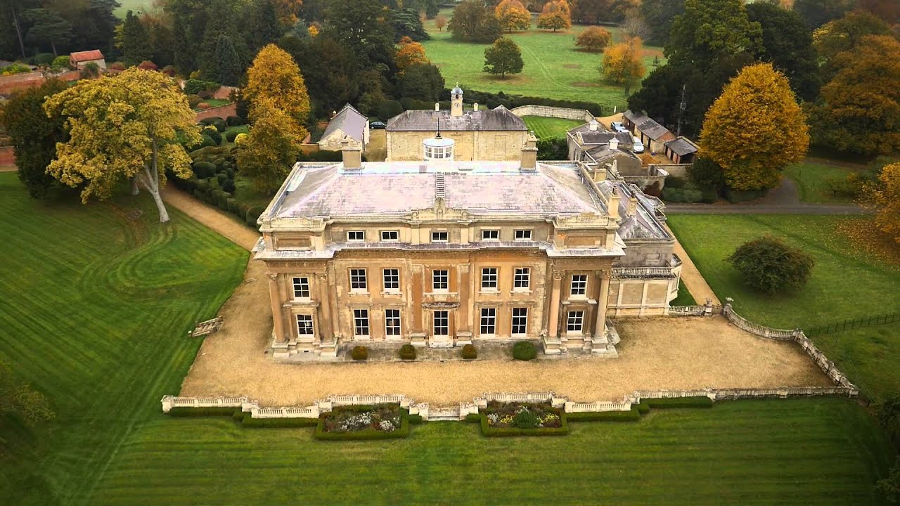 Turvey House - Autumn Leaves