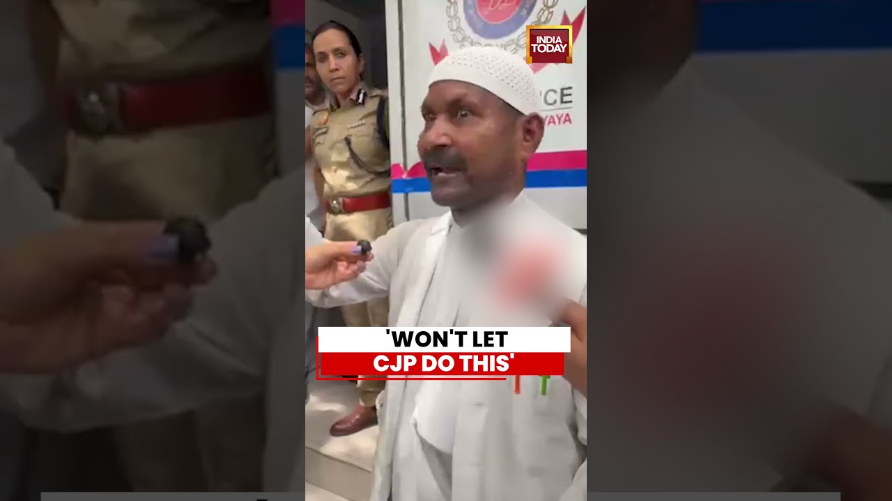 Coackroach Janta Party | Delhi Man Challenges CJP Protest: &lsquo;Won&rsquo;t Let This Happen&rsquo; #cjpprotest