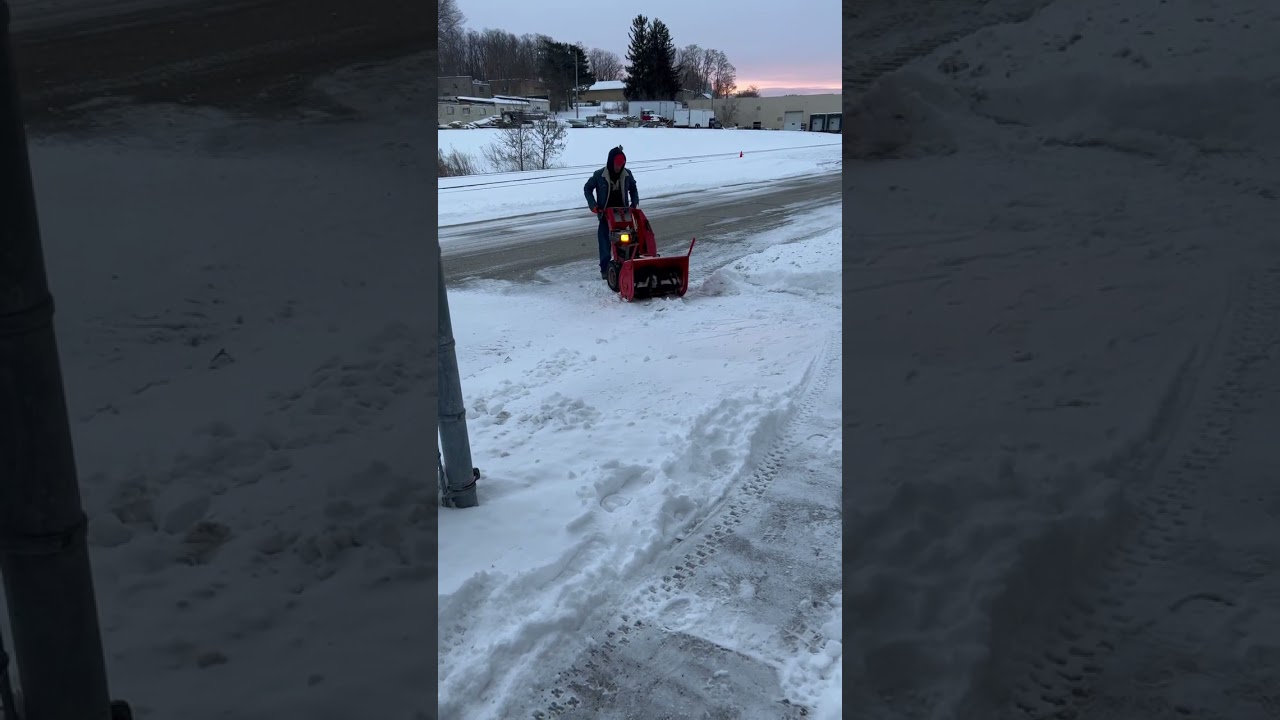 Mexicans first time using a snow blower lol