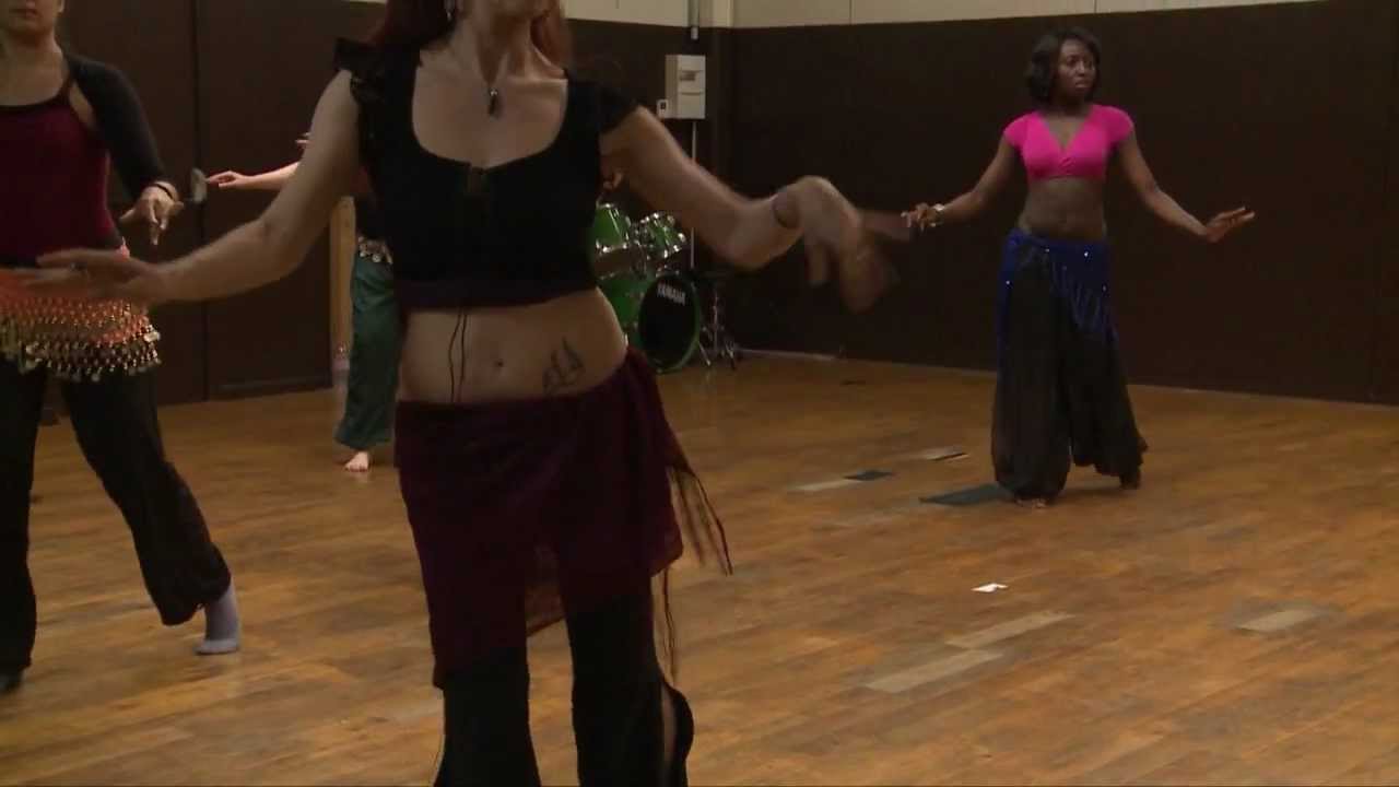 Interview Caroline Achouri : danse orientale, danse tribale