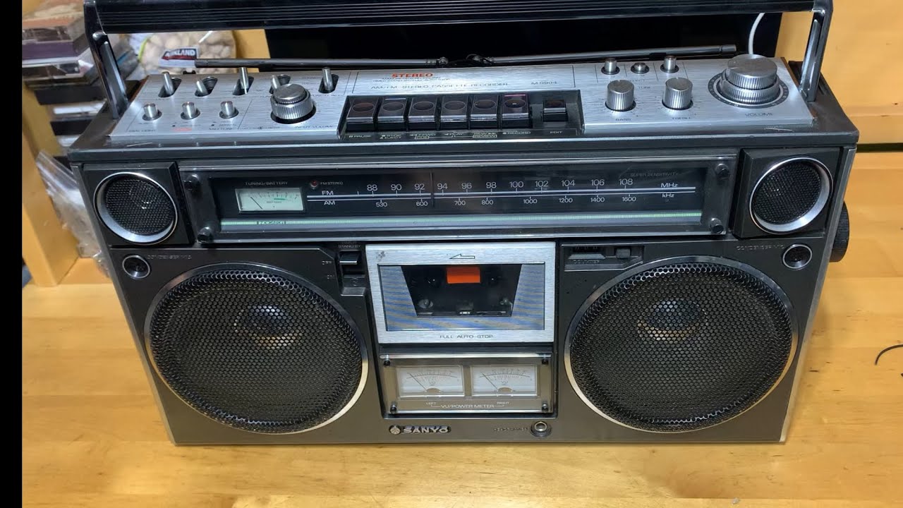 Замена ремня для бумбокса Sanyo M9994