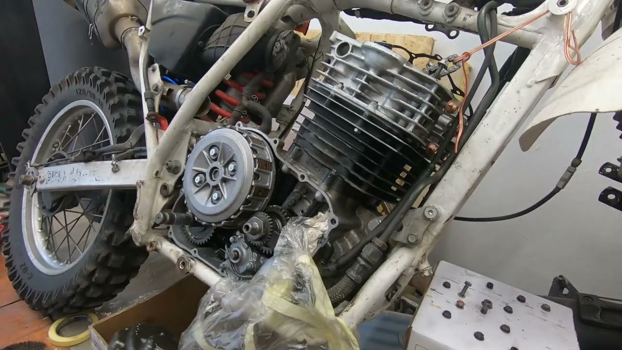 Honda XR600 from scrap to live and kicking (My current bike for fun)
