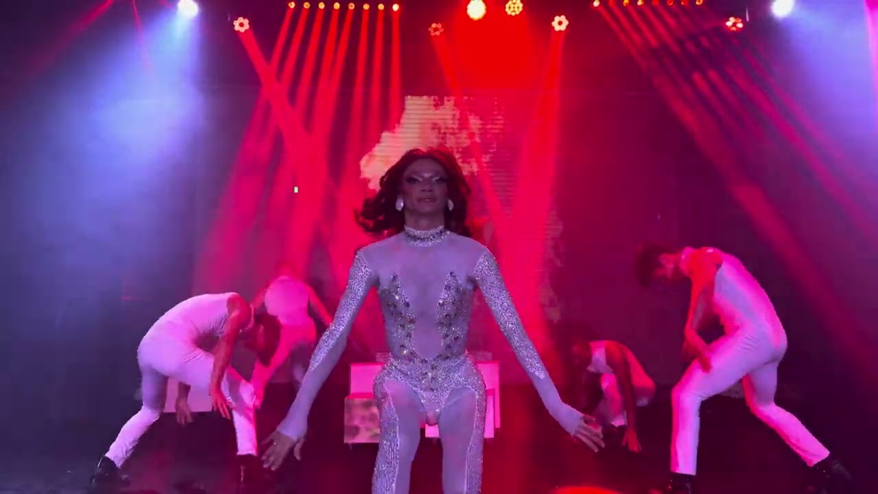 Natasha Ravelly - Valentina 2.0