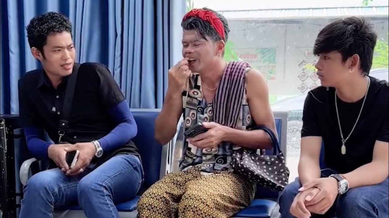 អ្នកមីង និង លោកយាយ ជួបគ្នា😂😂😂