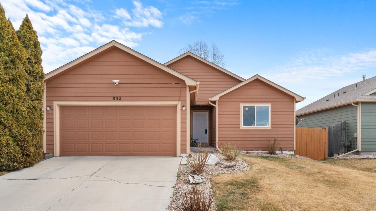 832 Thornhill Pl, Fort Collins, CO