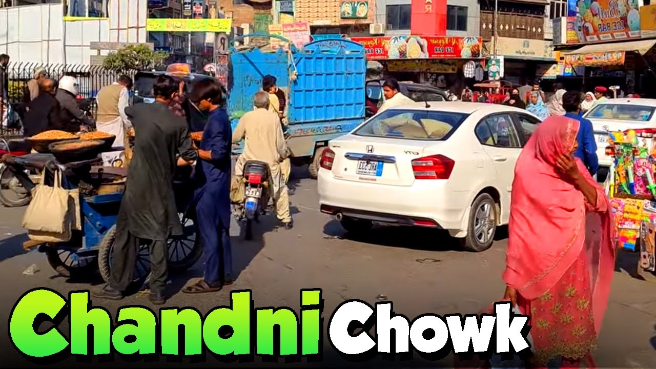 Walking in Chandni Chowk Paposh Karachi | Karachi City Walk 🇵🇰