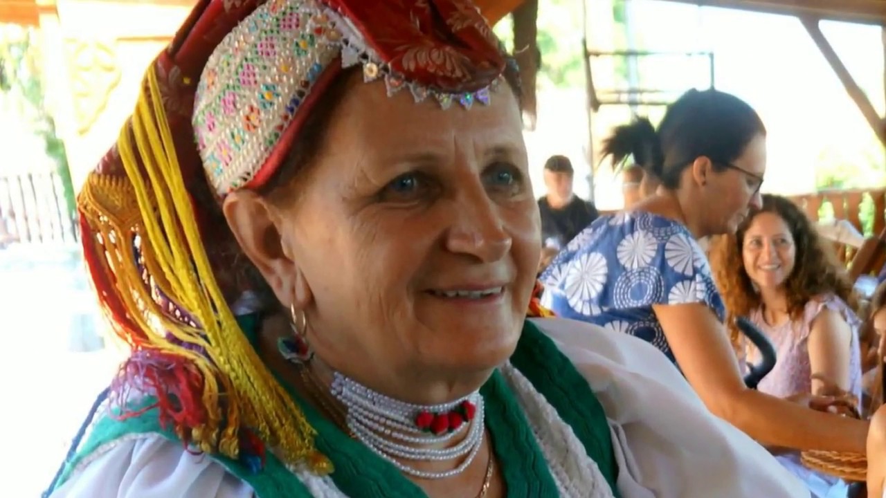 Visiting Pal&oacute;c Living Tradition, Holl&oacute;kő, Hungary