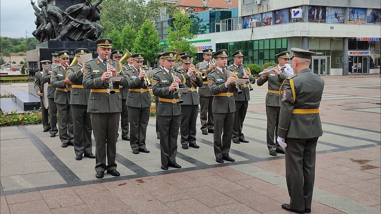 Vojni orkestar Nis Promenadni nastup Gradska slava 2023