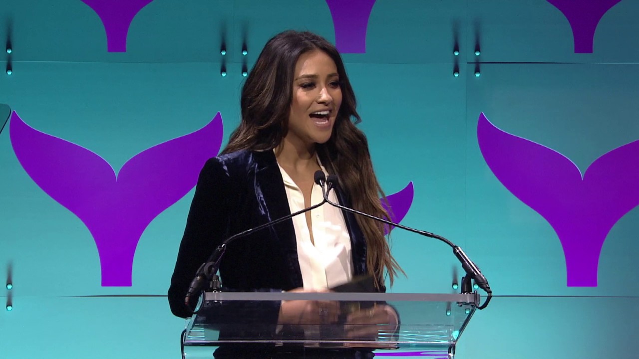 Shay Mitchell Introduces the Best TV Show Category || Shorty Awards 2017