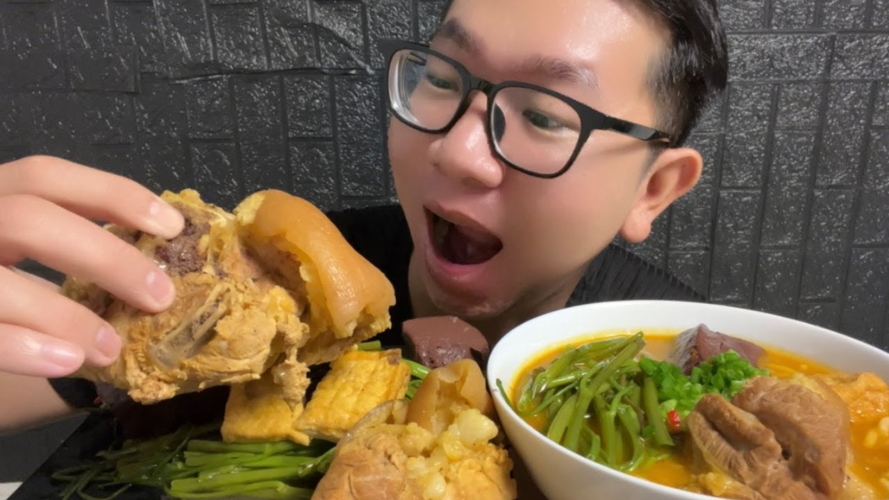ASMR MUKBANG/Eat pork sausage noodle soup
