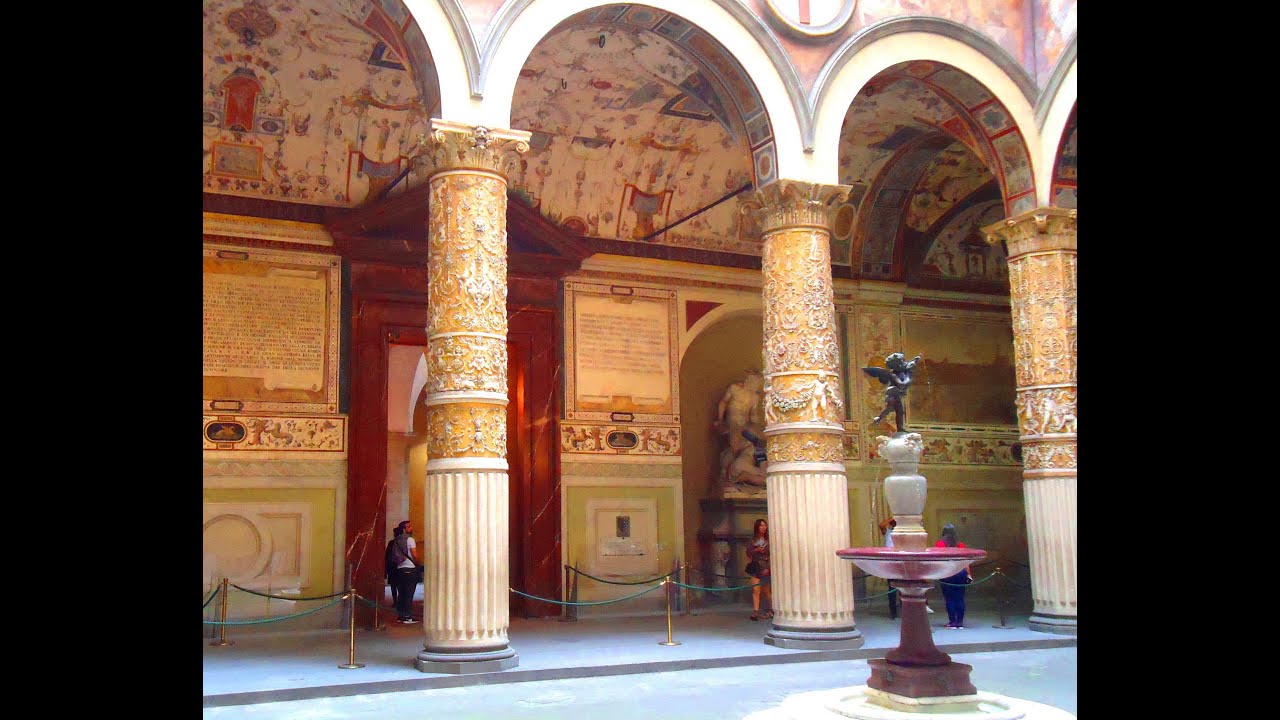 Palazzo Vecchio. Cortile di Michelozzo. Piazza della Signoria. Firenze. Italia