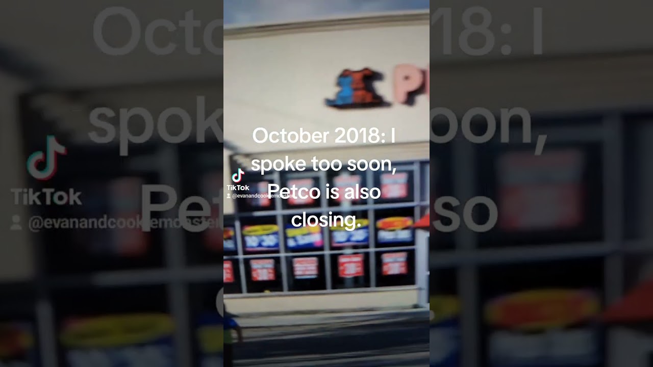 Abandoned and Demolished Petco and Toys R Us Combo, Pembroke Pines, FL.