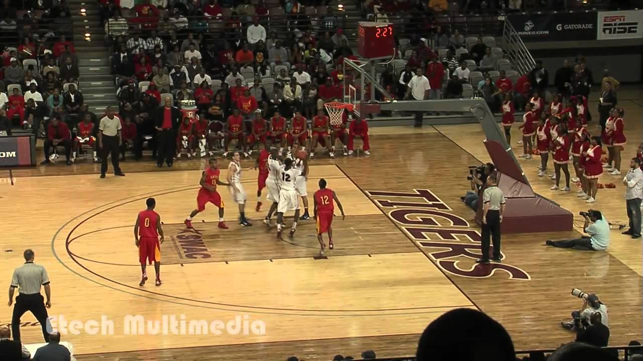 No.1 ranked Findlay Prep Pilots vs. Undefeated Jack Yates Lions